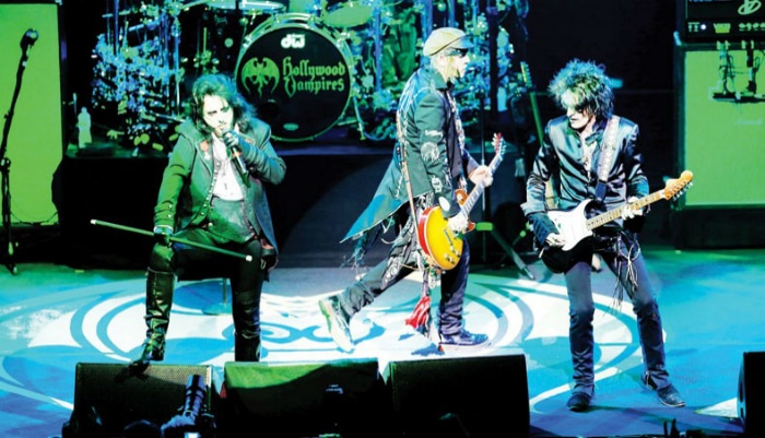 Alice Cooper, Johnny Depp, Joe Perry Storm Montreux Stage