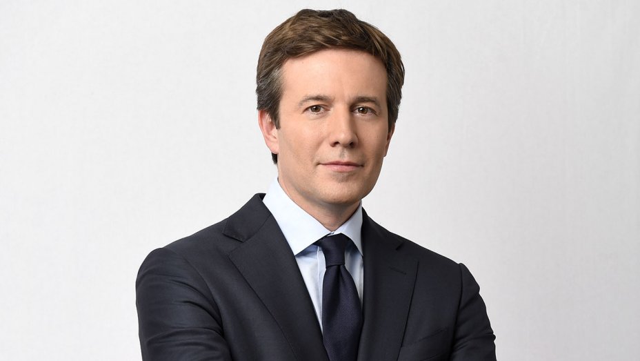 ‘CBS Evening News’ Anchor Jeff Glor Scores Surprise Trump Interview