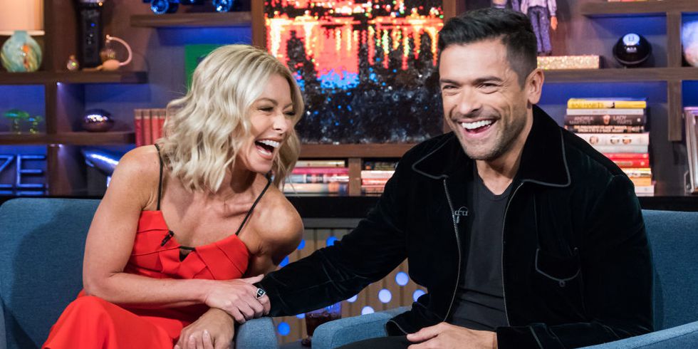Kelly Ripa Clapped Back at an Internet Troll Who Said She’s “Too Old” for Her Husband