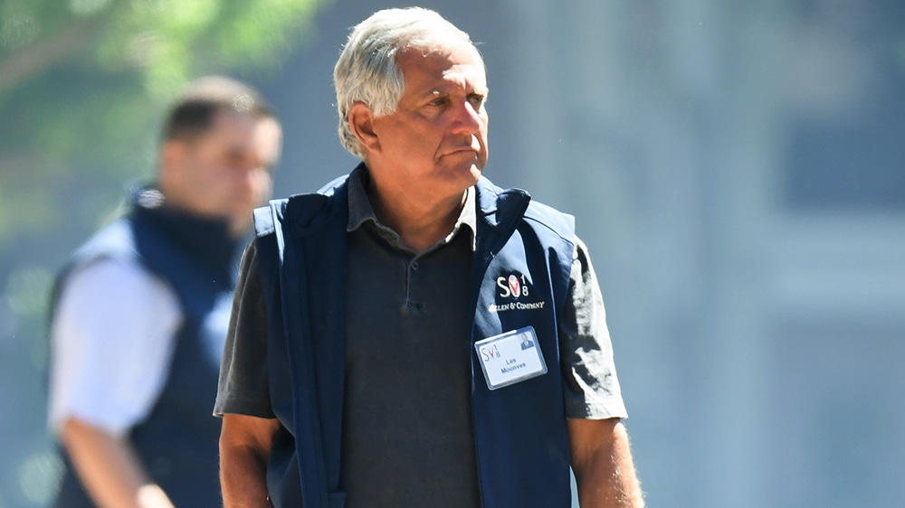 Les Moonves officially out at CBS