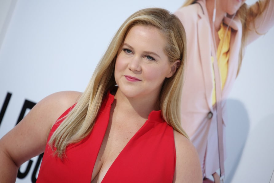 Amy Schumer Says Maroon 5 Should Turn Down Super Bowl Halftime Amy Schumer Says Maroon 5 Should Turn Down Super Bowl Halftime