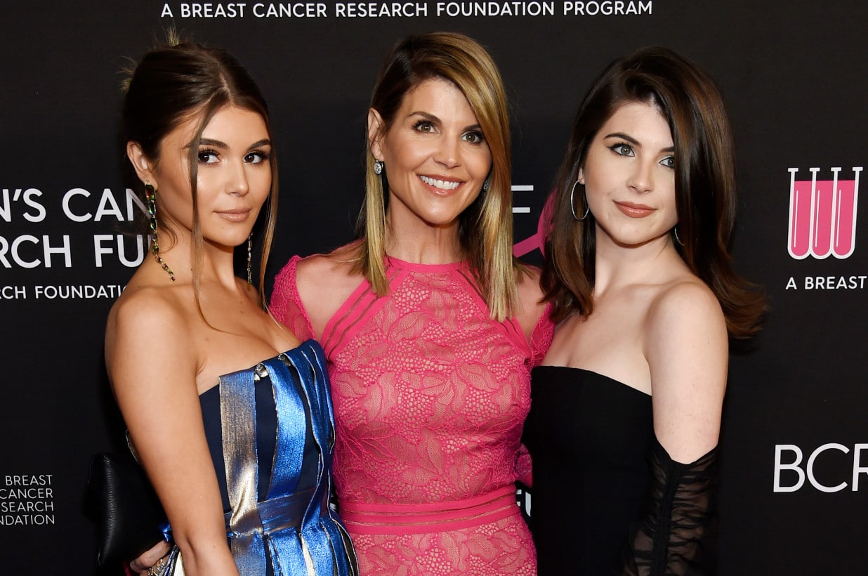 Lori Loughlin’s daughters Olivia Jade, Isabella Giannulli No Longer Enrolled at USC Lori Loughlin’s daughters Olivia Jade, Isabella Giannulli No Longer Enrolled at USC