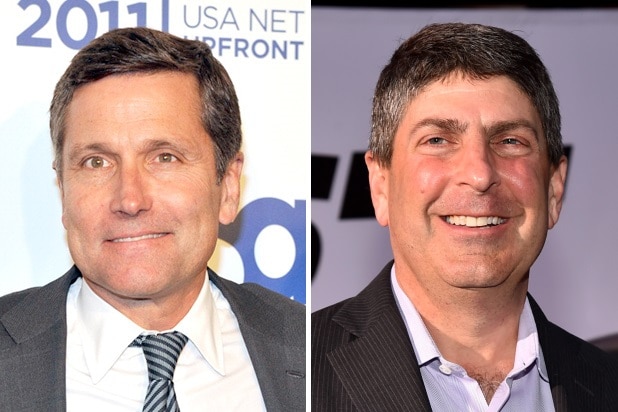 NBCUniversal CEO Steve Burke to Step Down in 2020 NBCUniversal CEO Steve Burke to Step Down in 2020