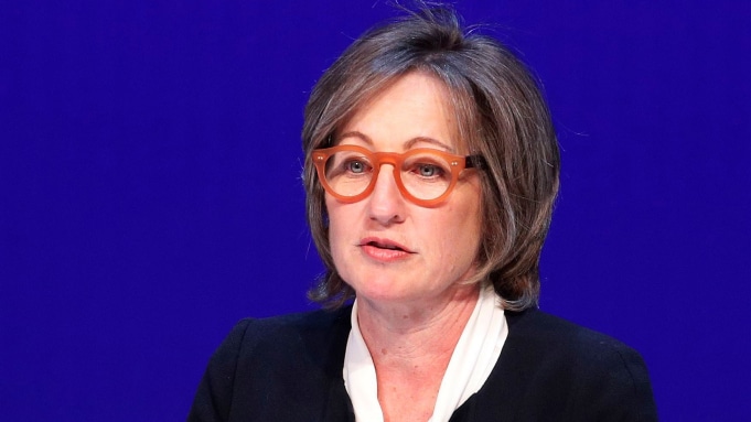 Dee Dee Myers Exiting As Warner Bros Communications Boss