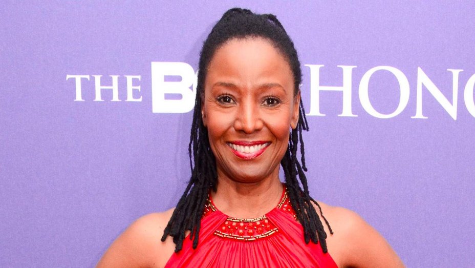 B. Smith, Model Turned Lifestyle Guru, Dies at 70 B. Smith, Model Turned Lifestyle Guru, Dies at 70