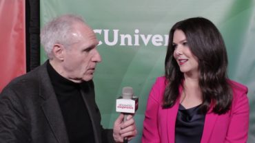 Lauren Graham on Her Role in “Zoey’s Extraordinary Playlist”