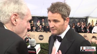 ‘Mudbound’ Star Jason Clarke on The Red Carpet with ‘Showbiz Express’